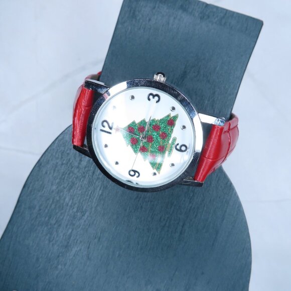 Christmas Tree Watch - Picture 2 of 4